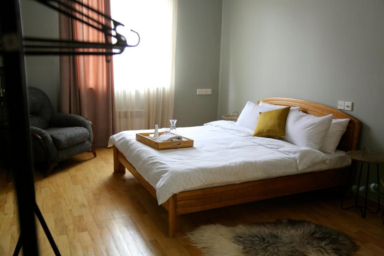 Hotelise I Our-Yard Apartment Ереван Экстерьер фото